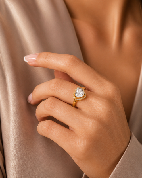 AURÉLIS™ – Bague Cœur Solitaire Or & Zircons Ajustable