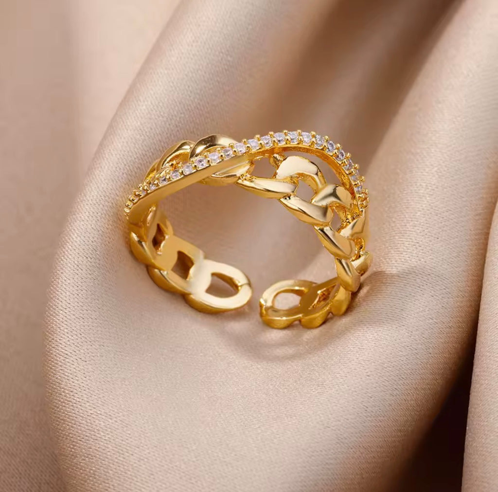 Bague Entrelacée Dorée à l'Or Fin et Oxydes de Zirconium