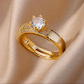 Bague Ajustable ÉCLAT IMPÉRIAL – Finition Dorée & Cristal Brillant